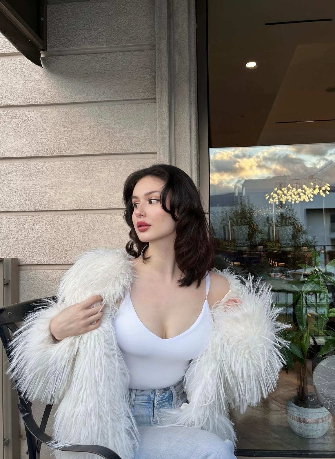 Kaşıkçı Bilinçli Kadın Bayan Escort Odalya