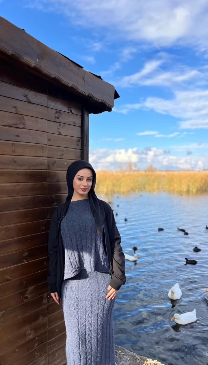 Toklu Gece Çalışan Bayan Escort Nazlı