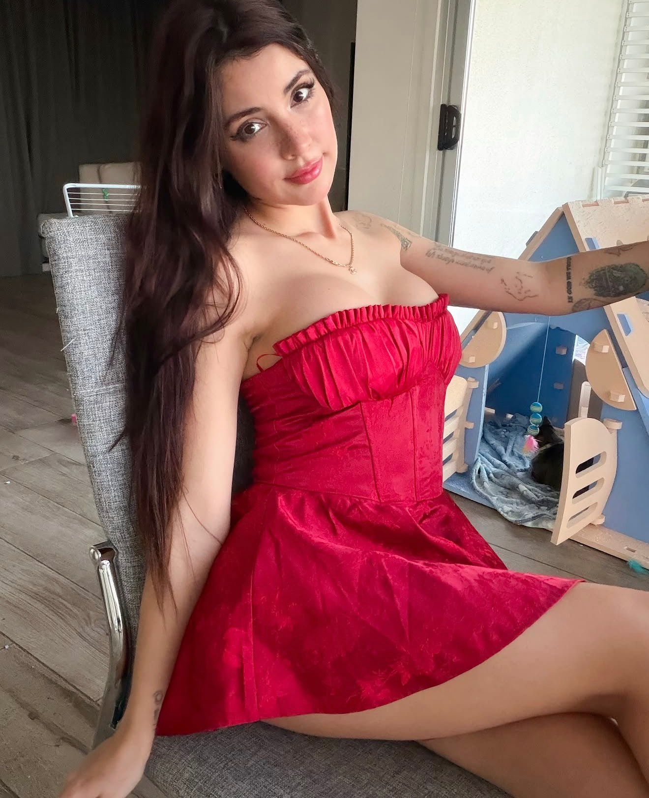 Kasrik Manken Gibi Bayan Escort Ada